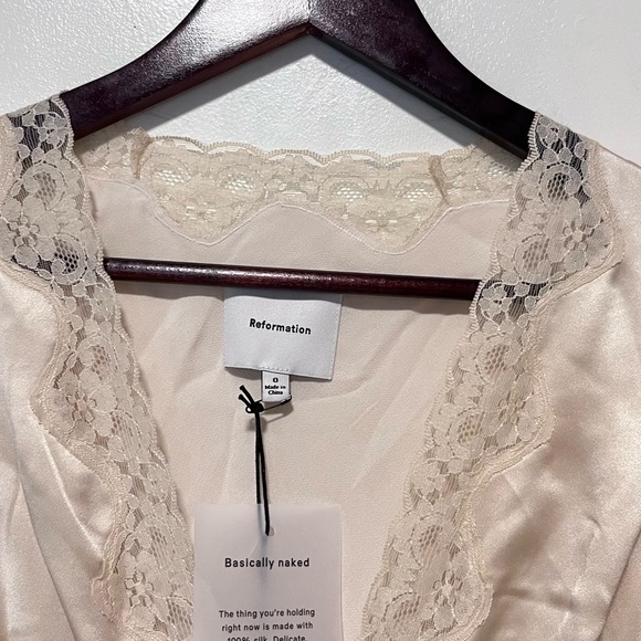 **SOLD** **SOLD** NEW NWT Reformation FlorenceSilk Dress - Picture 5 of 6